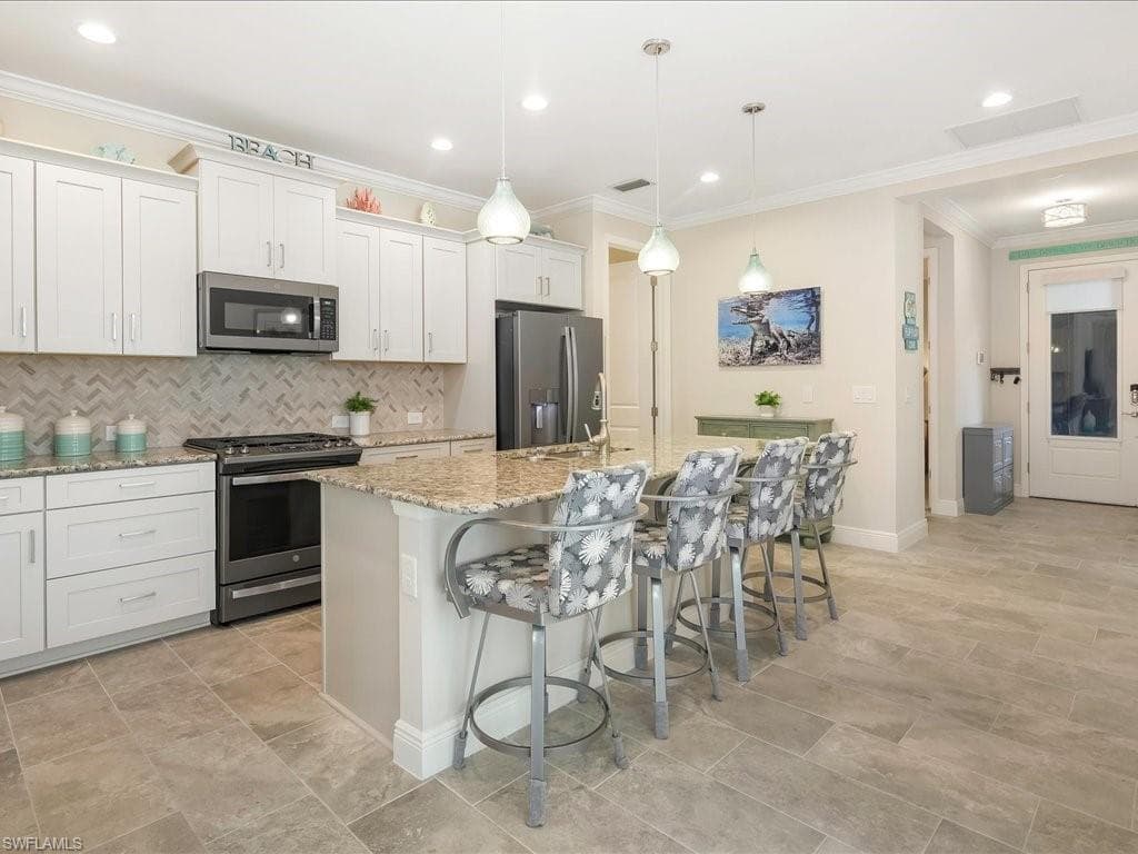 2235 Marquesa Cir S, Naples, FL 34112-7
