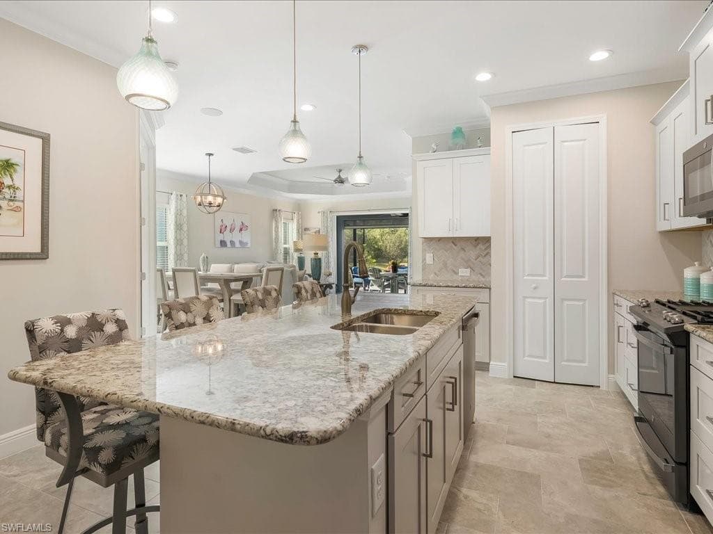 2235 Marquesa Cir S, Naples, FL 34112-8