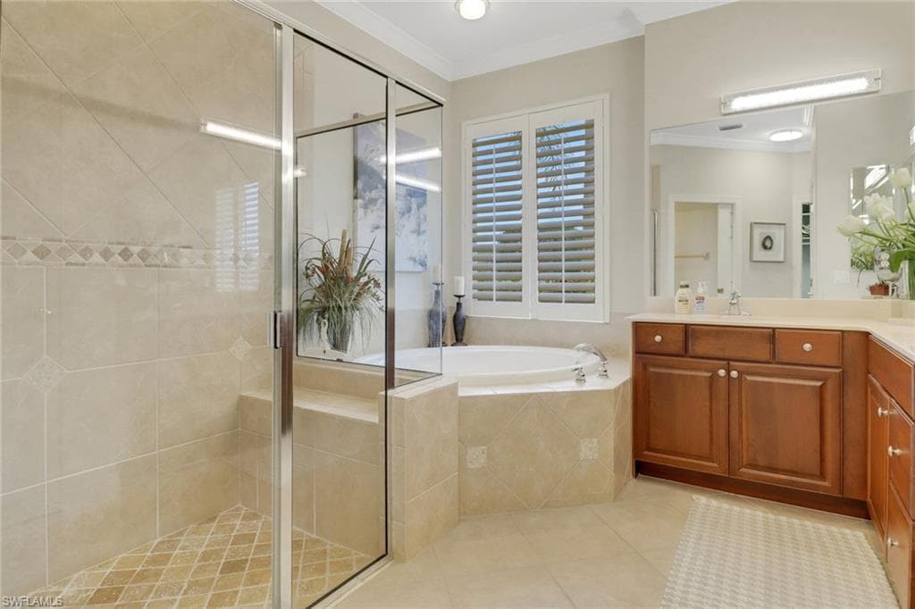 28677 San Lucas Ln 102, Bonita Springs, FL 34135-18