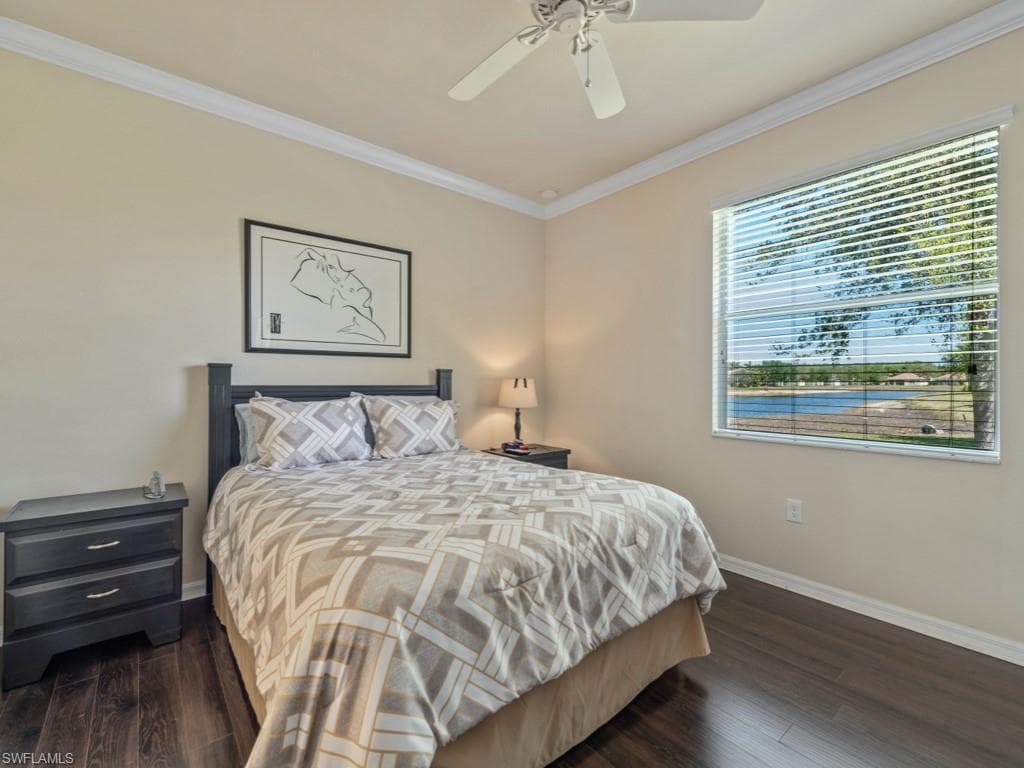 14590 Grapevine Dr, Naples, FL 34114-12
