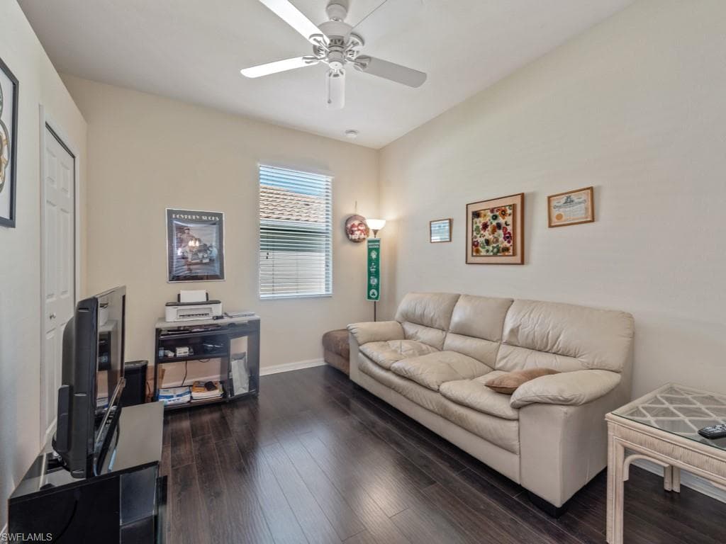 14590 Grapevine Dr, Naples, FL 34114-5