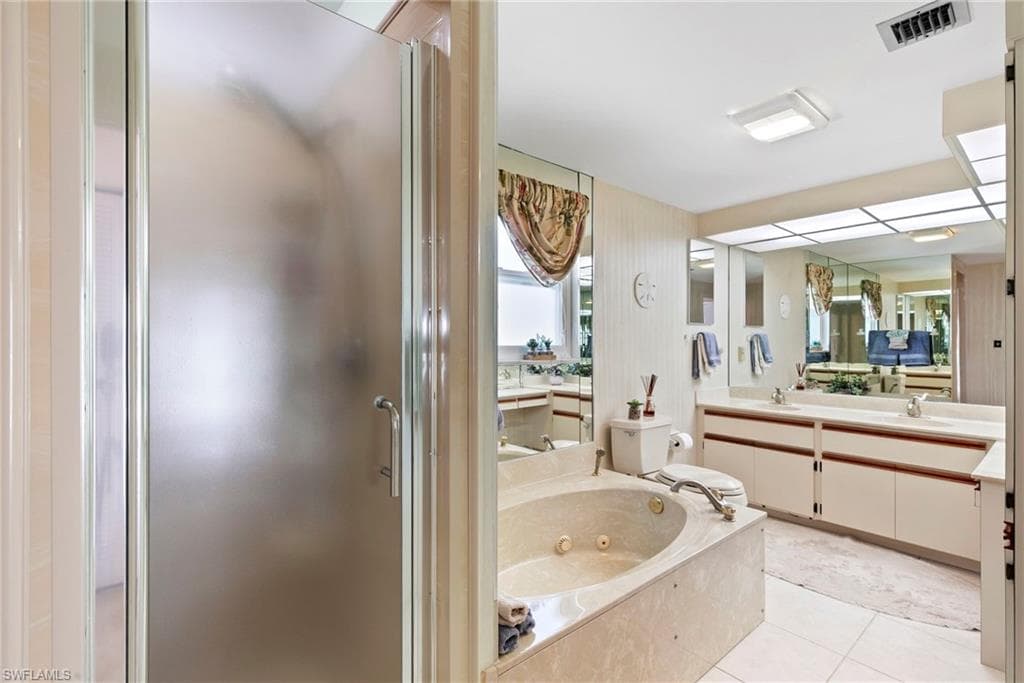810 Arcadia Ct, Marco Island, FL 34145-13