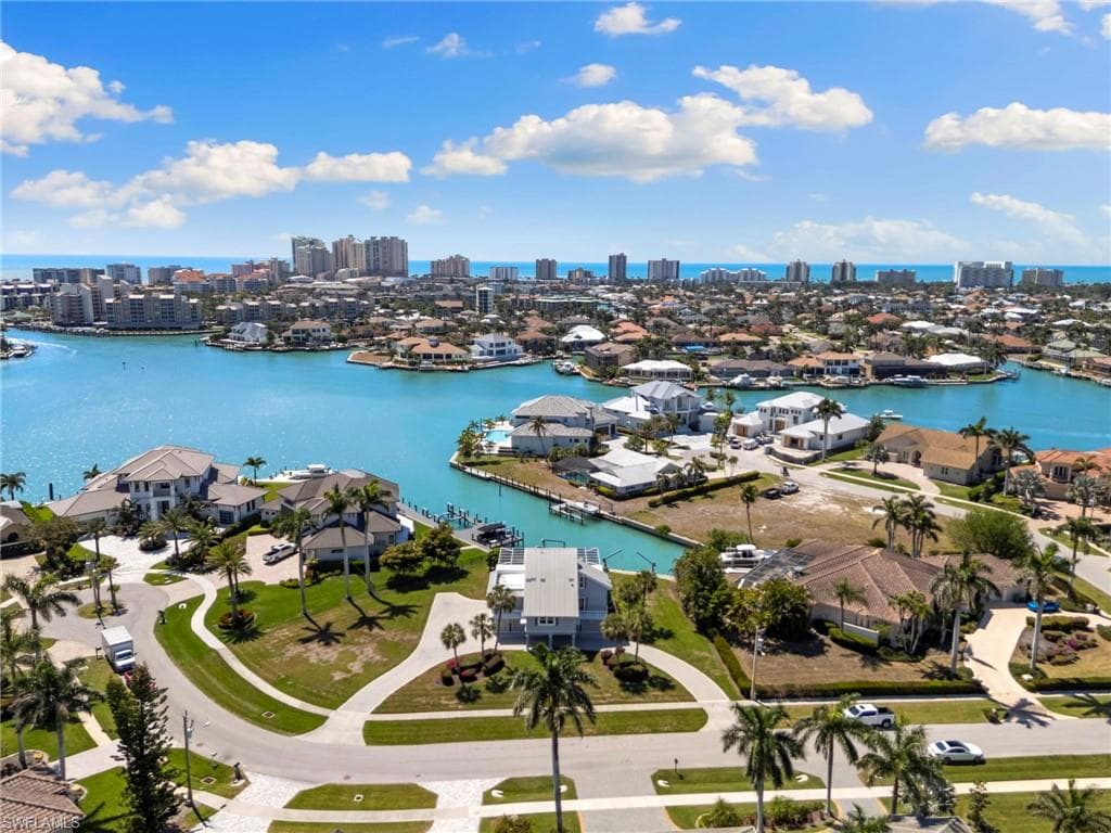 810 Arcadia Ct, Marco Island, FL 34145-35