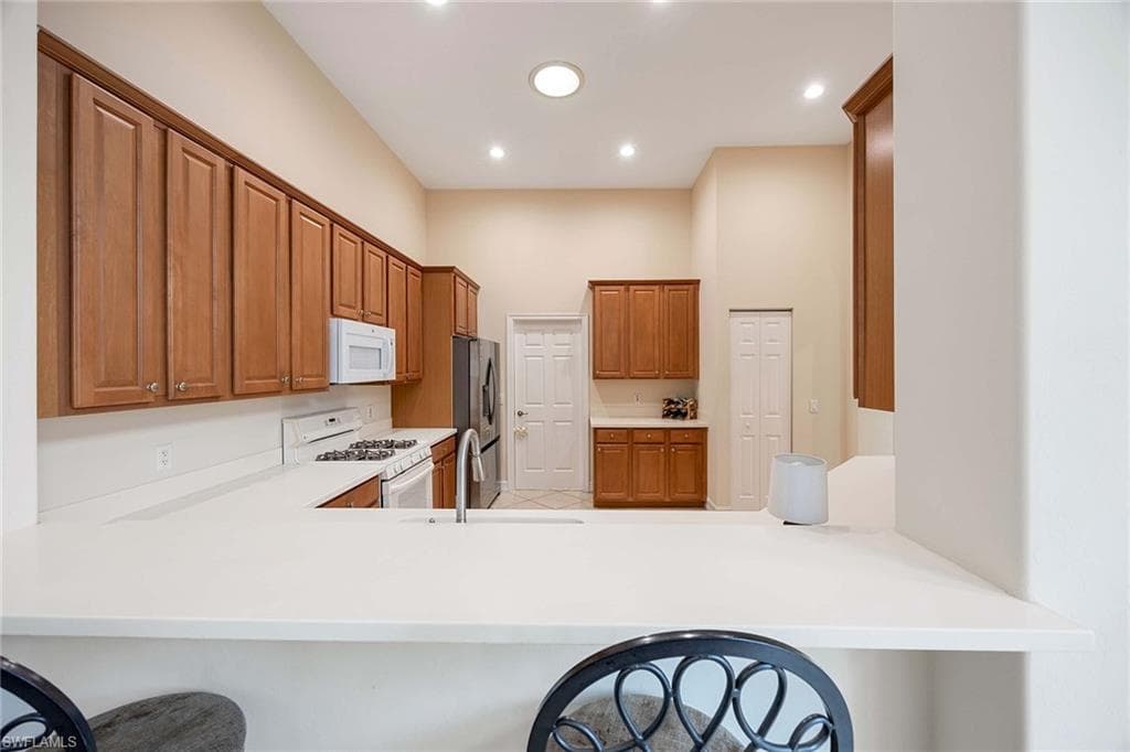 1833 Tarpon Bay Dr S 73, Naples, FL 34119-11