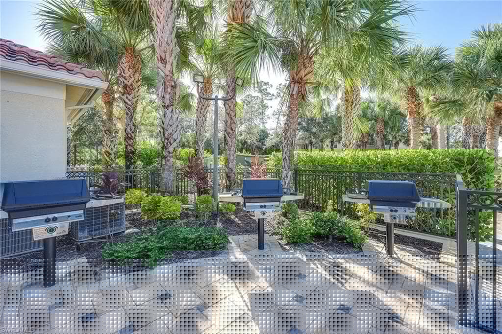 1833 Tarpon Bay Dr S 73, Naples, FL 34119-39