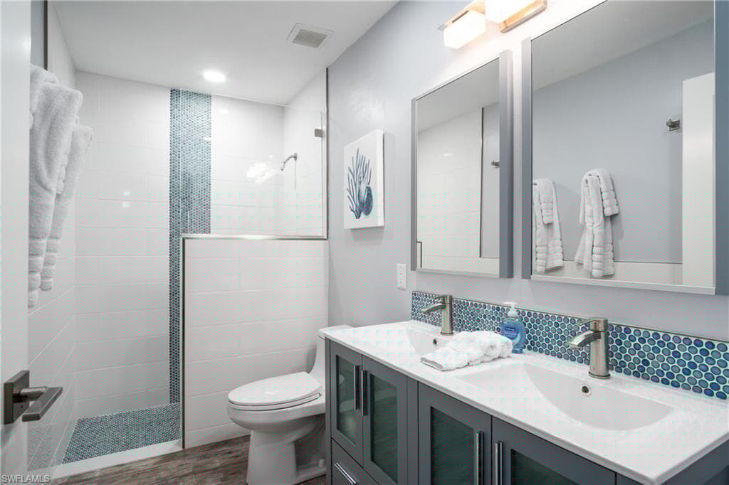 522 110th Ave N, Naples, FL 34108-13