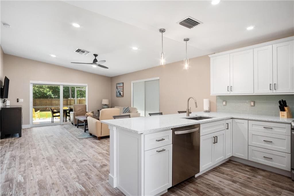 522 110th Ave N, Naples, FL 34108-4