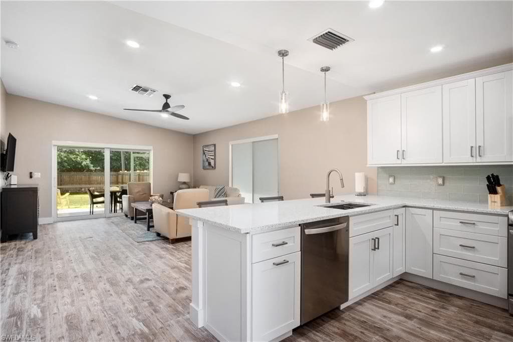 522 110th Ave N, Naples, FL 34108-5