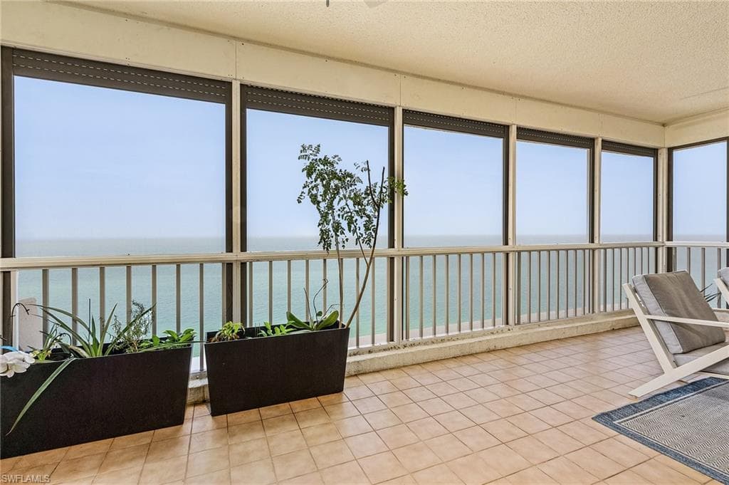 4301 Gulf Shore Blvd N 1902, Naples, FL 34103-18