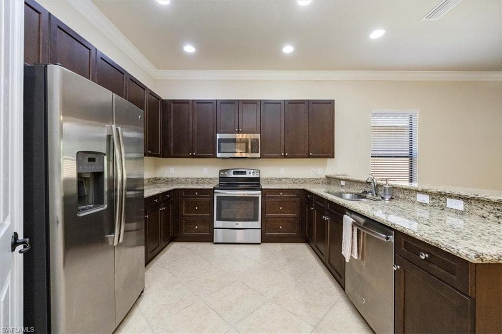 13458 Sumter Ln, Naples, FL 34109-8