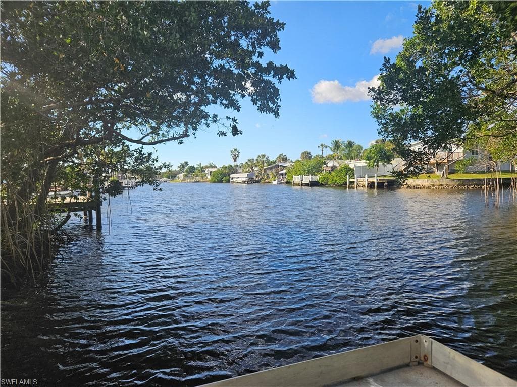 4 Onyx Dr 4o, Naples, FL 34114-19