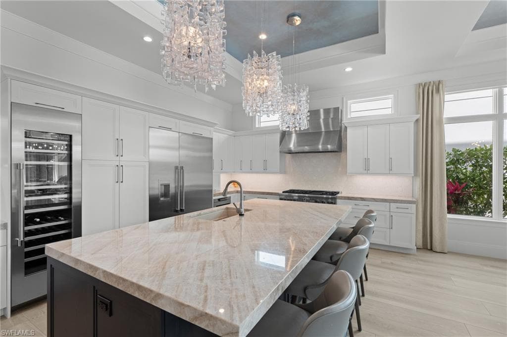 6826 Mangrove Ave, Naples, FL 34109-13