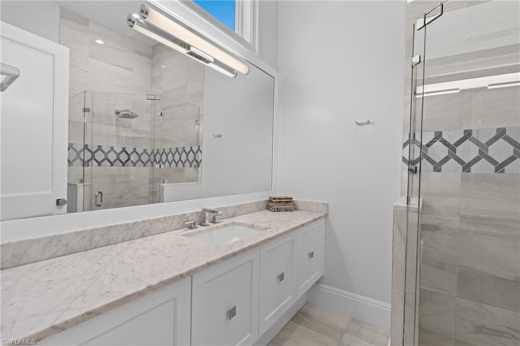 6826 Mangrove Ave, Naples, FL 34109-27