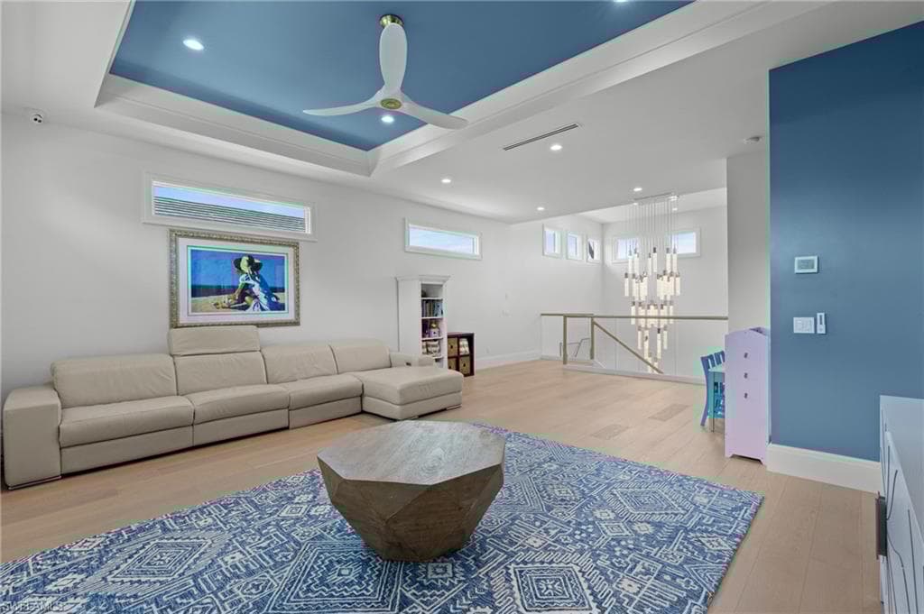 6826 Mangrove Ave, Naples, FL 34109-33