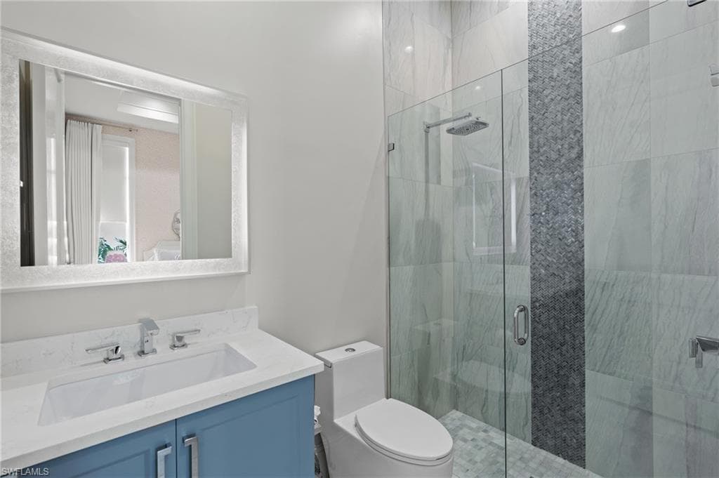 6826 Mangrove Ave, Naples, FL 34109-37