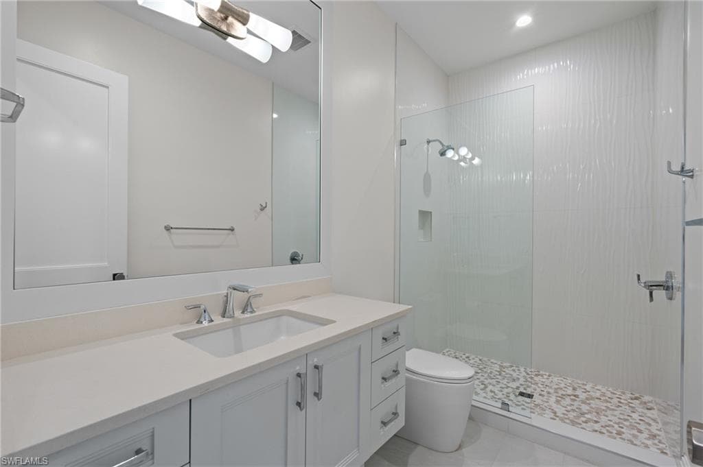 6826 Mangrove Ave, Naples, FL 34109-39