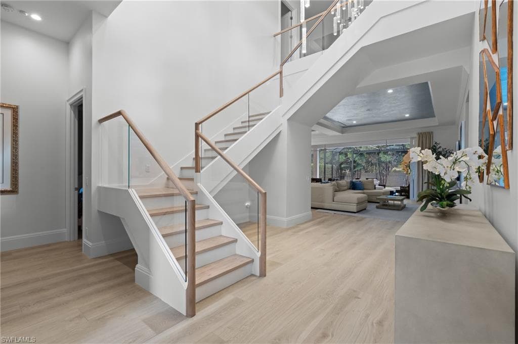 6826 Mangrove Ave, Naples, FL 34109-5