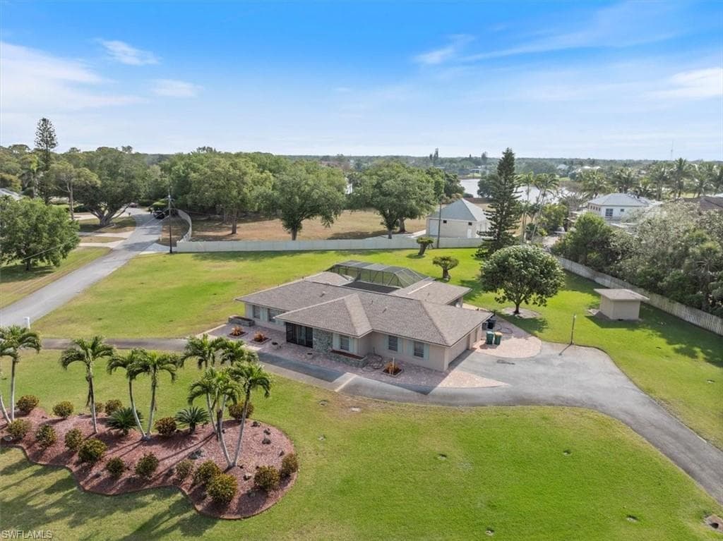 50 Cajeput Dr, Naples, FL 34108-4