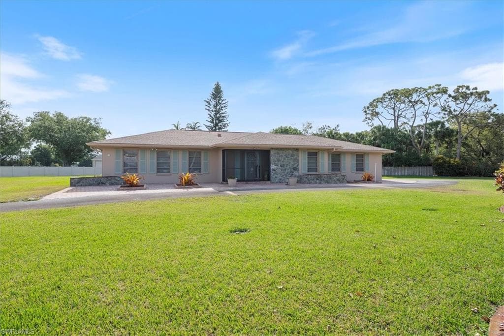 50 Cajeput Dr, Naples, FL 34108-7