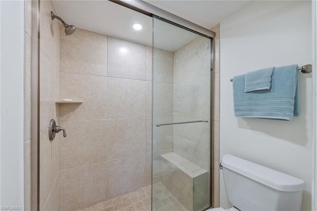 3443 Gulf Shore Blvd N 403, Naples, FL 34103-12