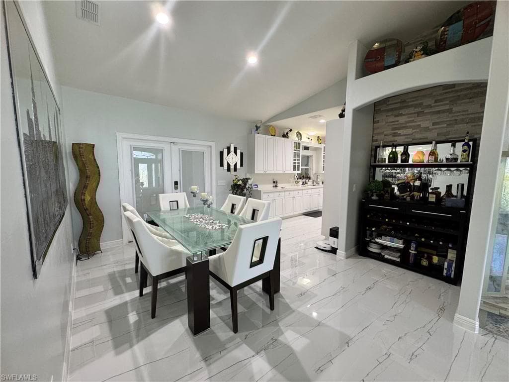 2618 35th Ave NE, Naples, FL 34120-5