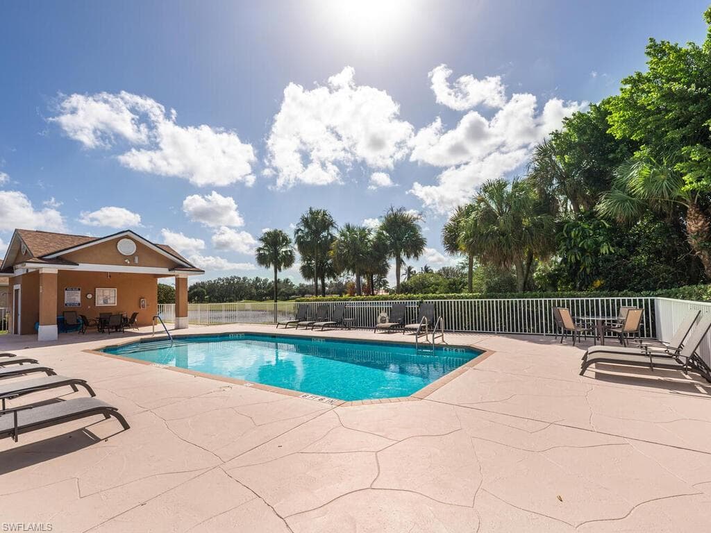 1834 Morning Sun Ln C-39, Naples, FL 34119-24