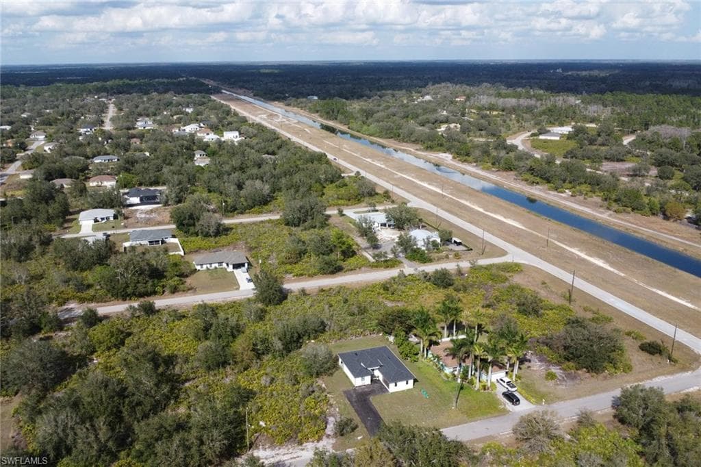 2504 62nd St W, Lehigh Acres, FL 33971-32