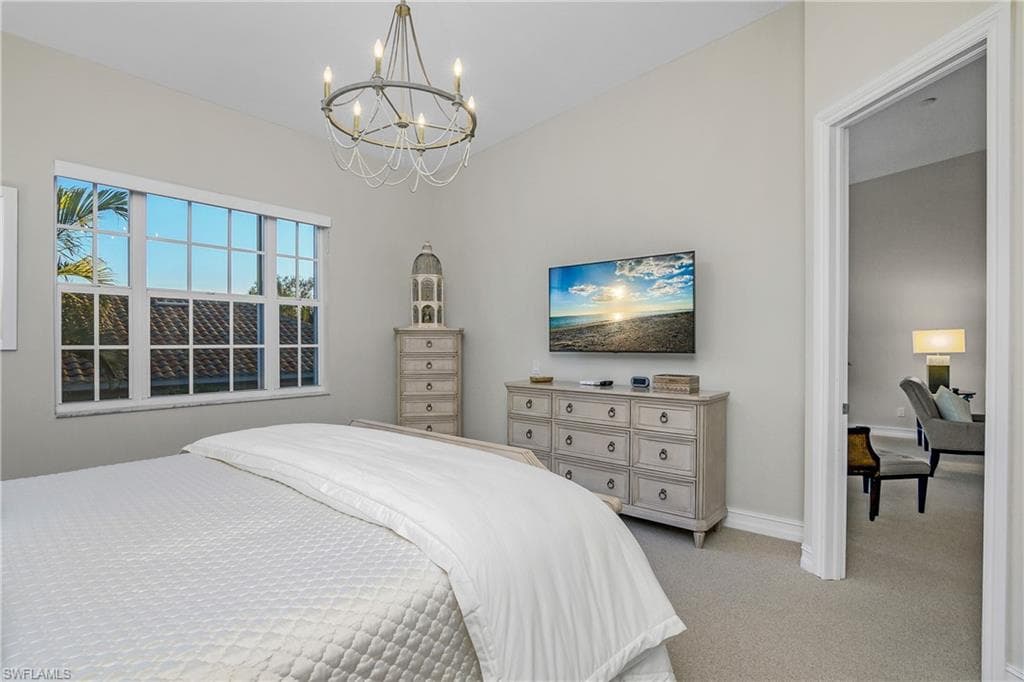 700 Bentwater Cir 203, Naples, FL 34108-12