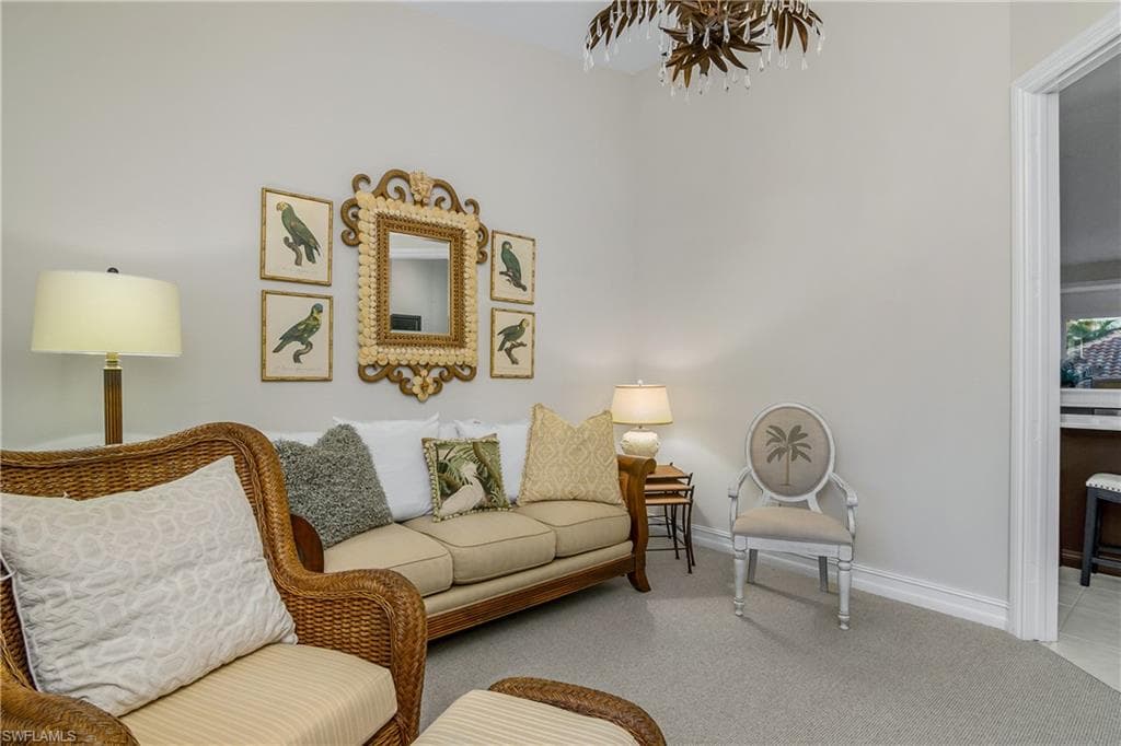 700 Bentwater Cir 203, Naples, FL 34108-21