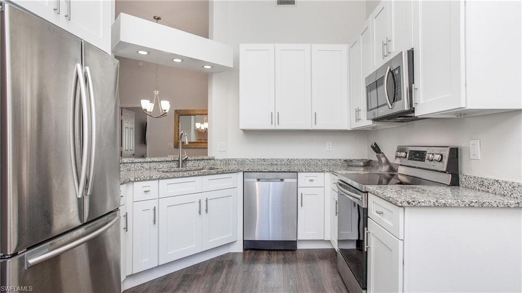 2711 Citrus Lake Dr F302, Naples, FL 34109-4
