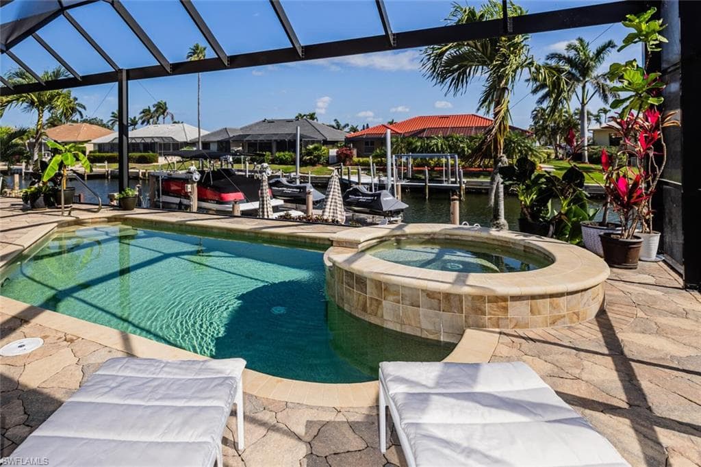 1552 Kingston Ct, Marco Island, FL 34145-28