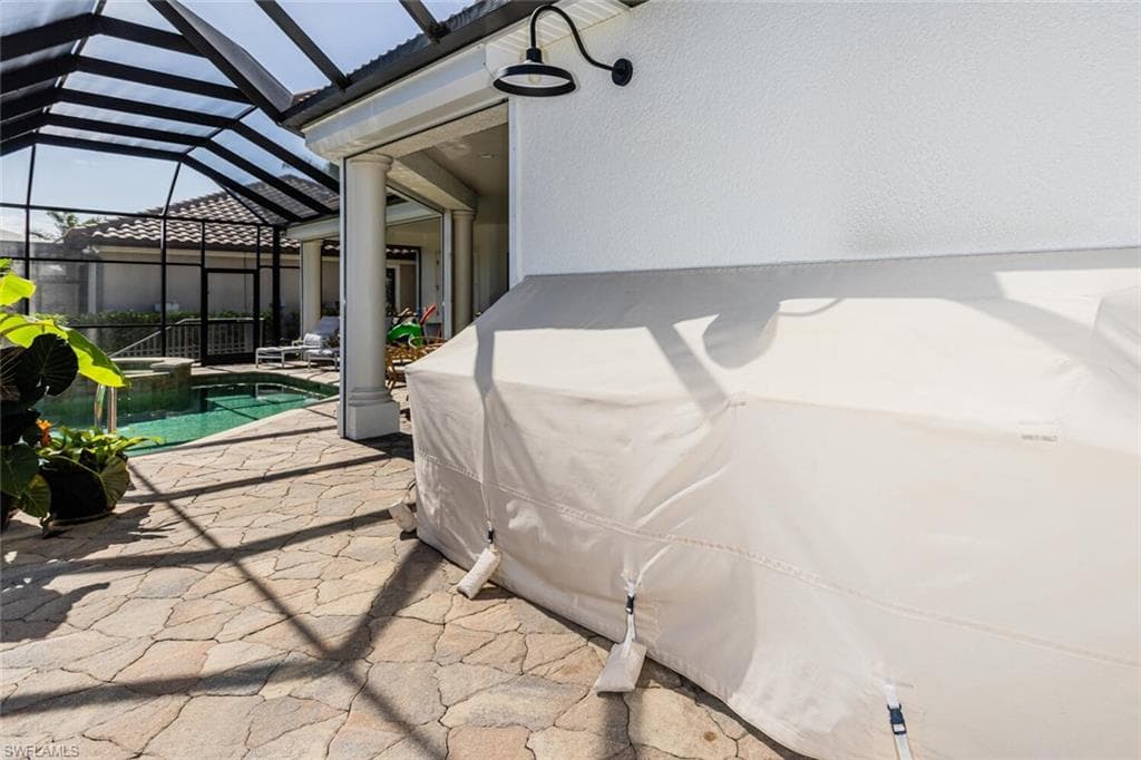 1552 Kingston Ct, Marco Island, FL 34145-32