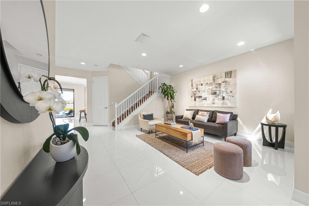 13569 Mandarin Cir, Naples, FL 34109-4