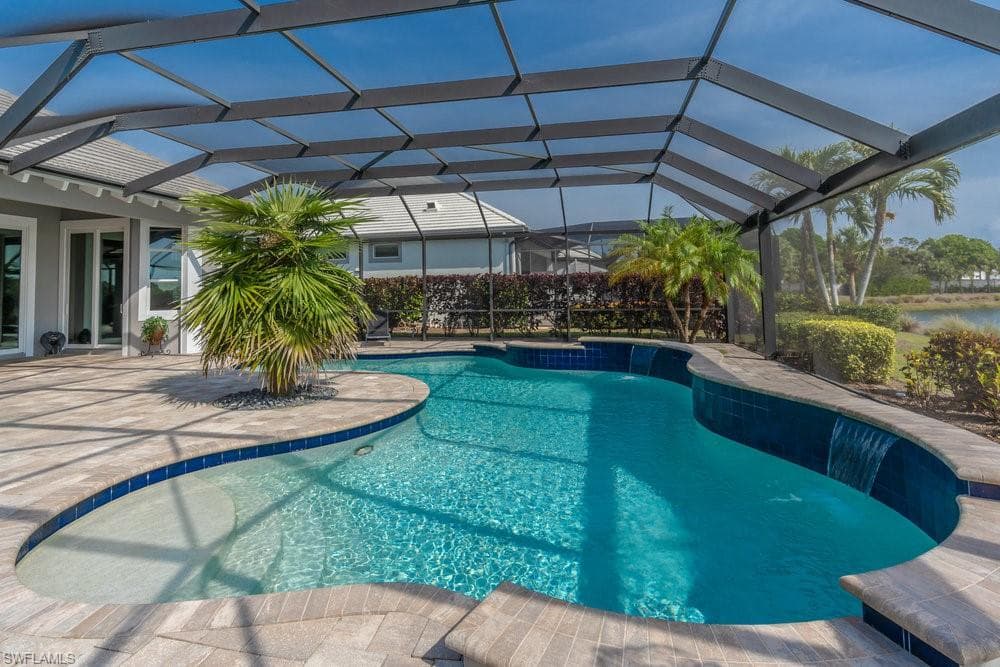 5052 Martinique Dr, Naples, FL 34113-34