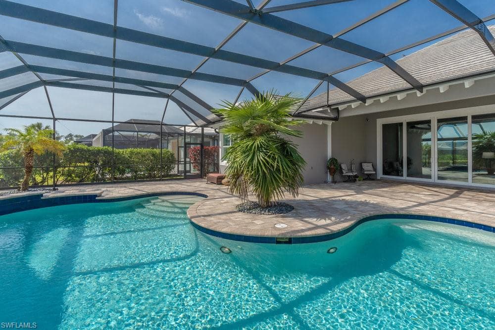 5052 Martinique Dr, Naples, FL 34113-37