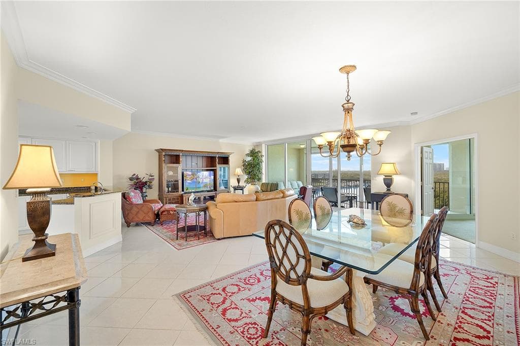 425 Dockside Dr 703, Naples, FL 34110-12