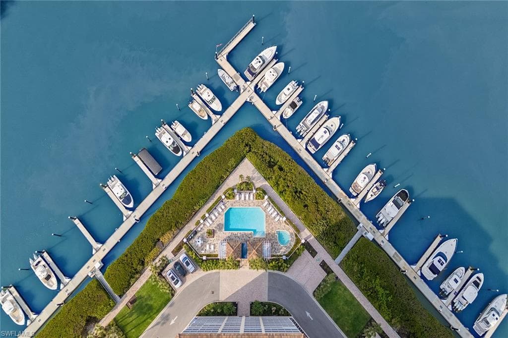 425 Dockside Dr 703, Naples, FL 34110-43