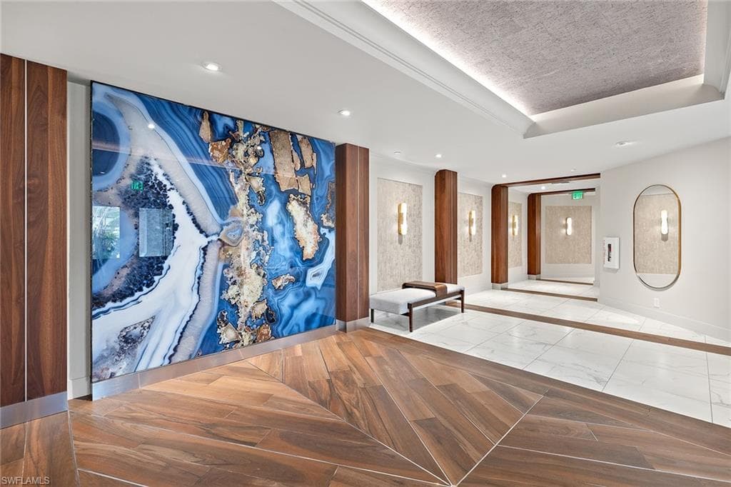 425 Dockside Dr 703, Naples, FL 34110-4