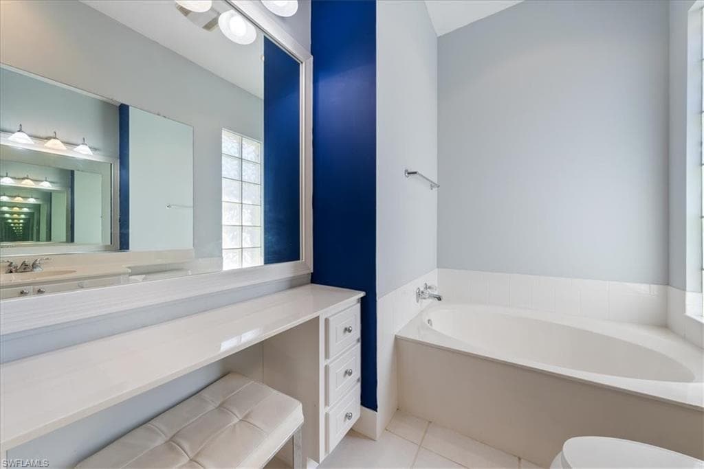 3060 Ellice Way, Naples, FL 34119-16