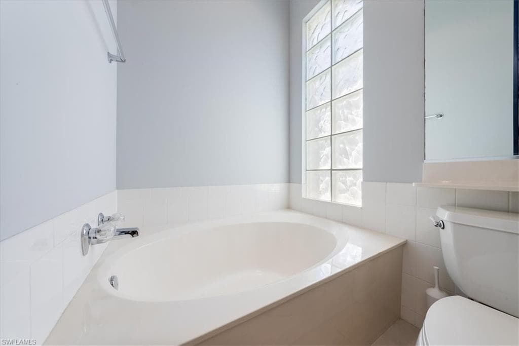 3060 Ellice Way, Naples, FL 34119-17