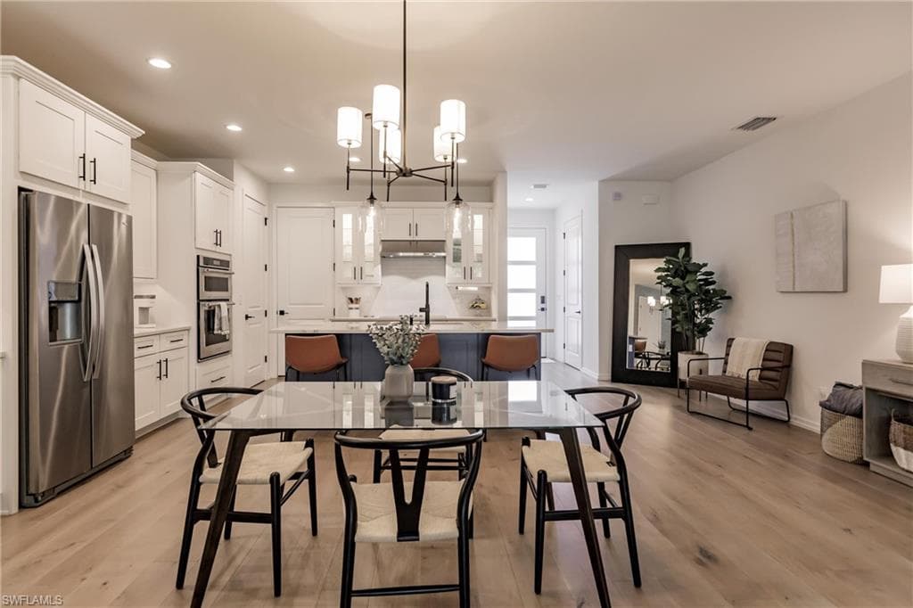 13005 Pembroke Dr, Naples, FL 34105-13