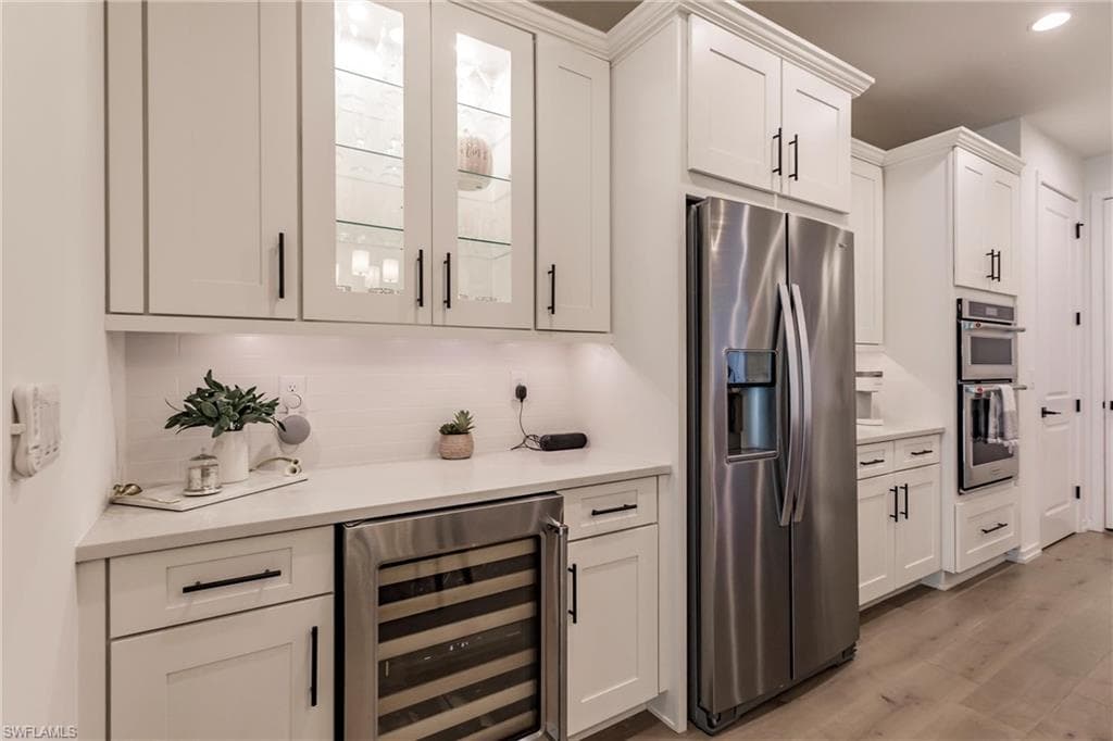 13005 Pembroke Dr, Naples, FL 34105-27