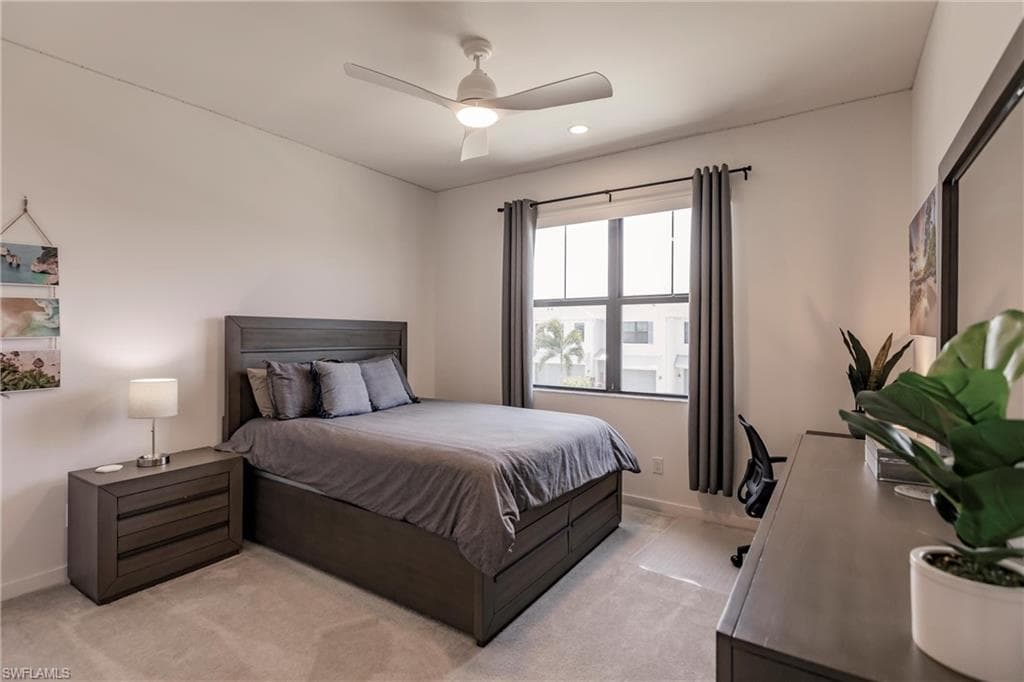 13005 Pembroke Dr, Naples, FL 34105-42