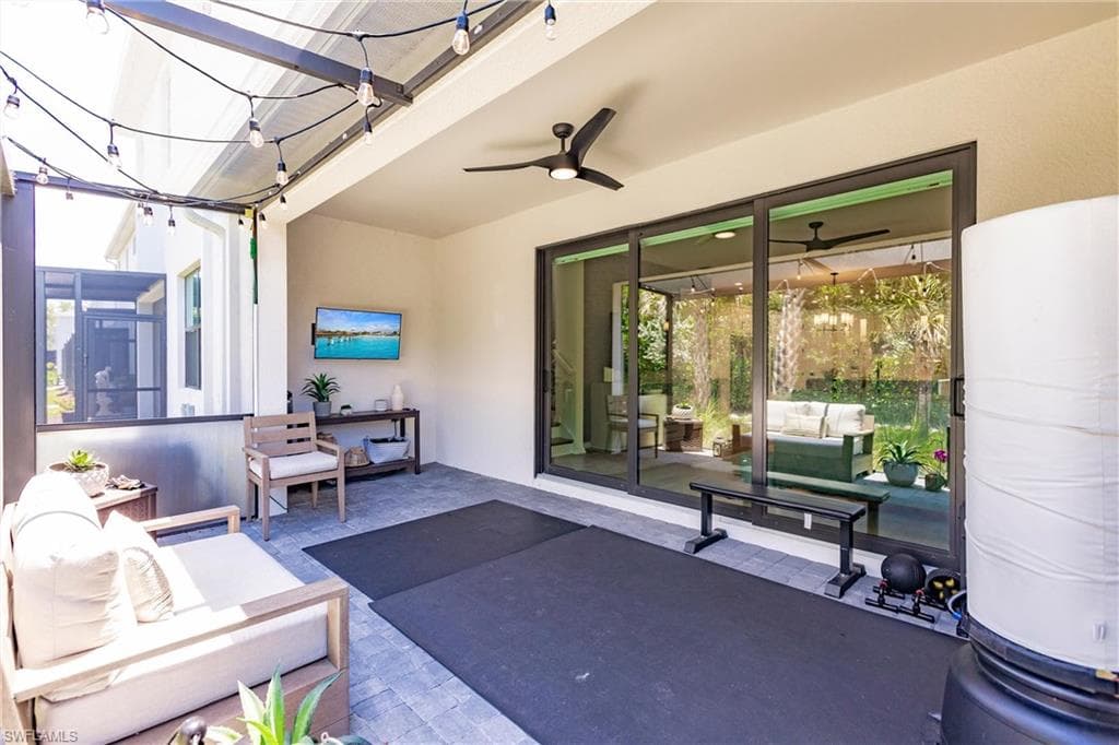 13005 Pembroke Dr, Naples, FL 34105-45