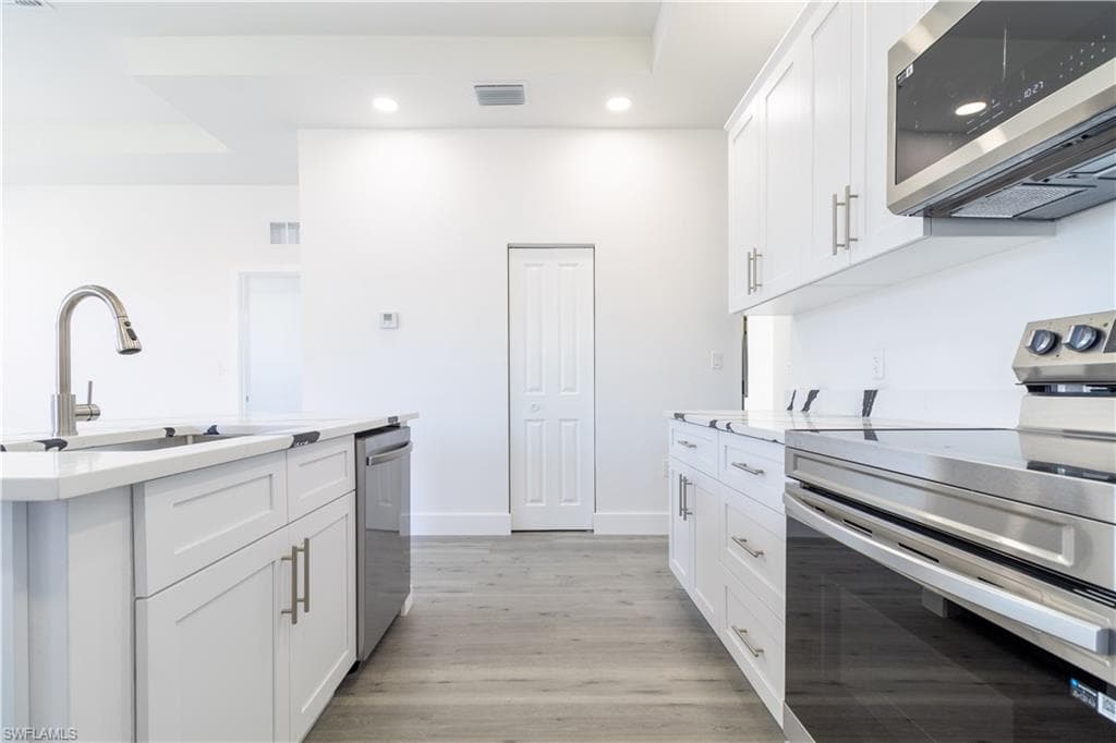 720, 722, 740 Veronica S Shoemaker Blvd, Fort Myers, FL 33916-14