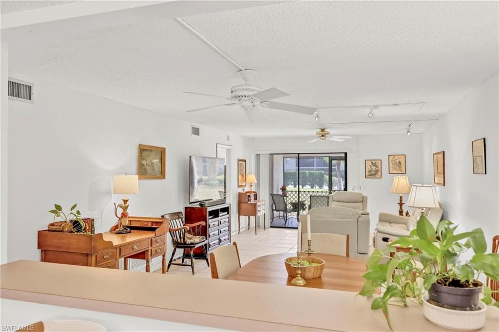 151 Cypress Way E C103, Naples, FL 34110-5