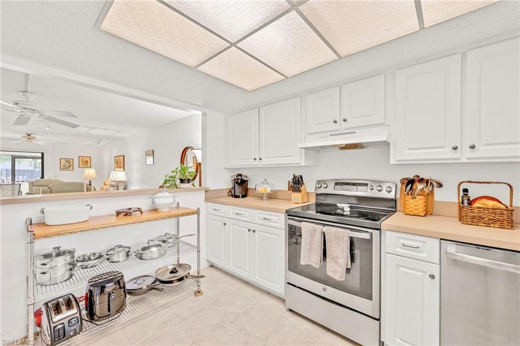 151 Cypress Way E C103, Naples, FL 34110-8