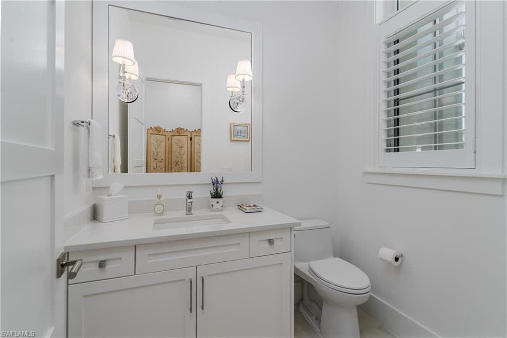 3287 Kumamoto Ln, Naples, FL 34114-23