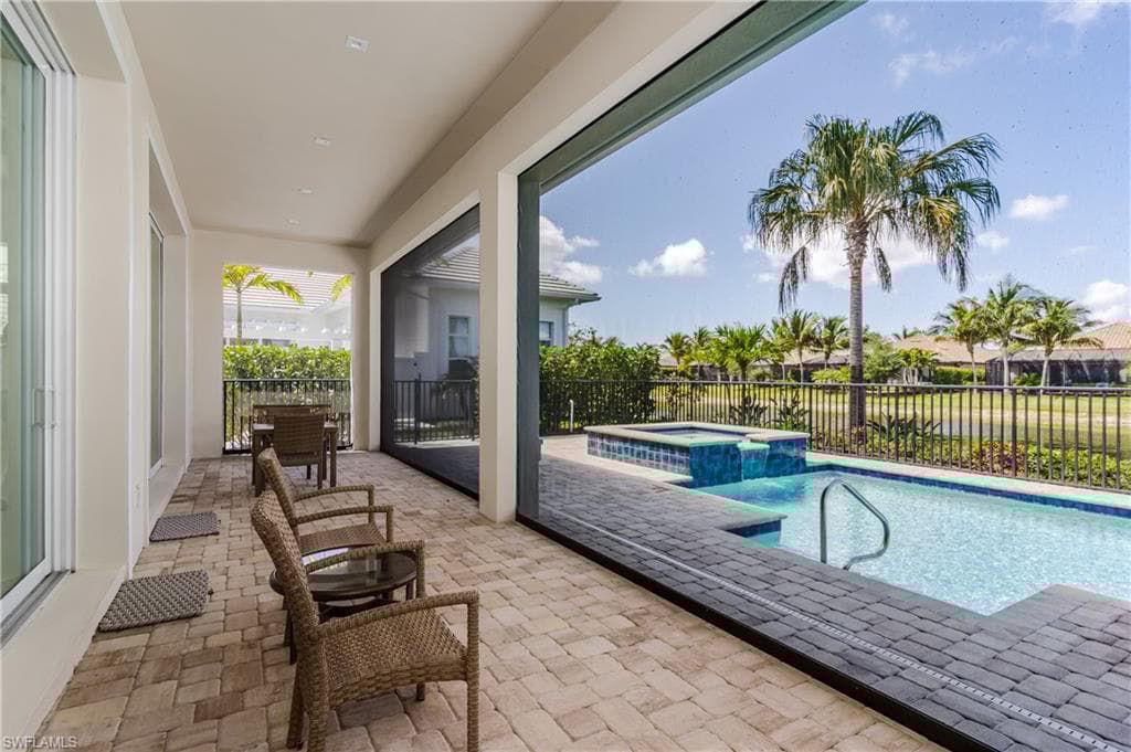 3287 Kumamoto Ln, Naples, FL 34114-25