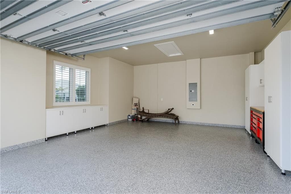 3287 Kumamoto Ln, Naples, FL 34114-27